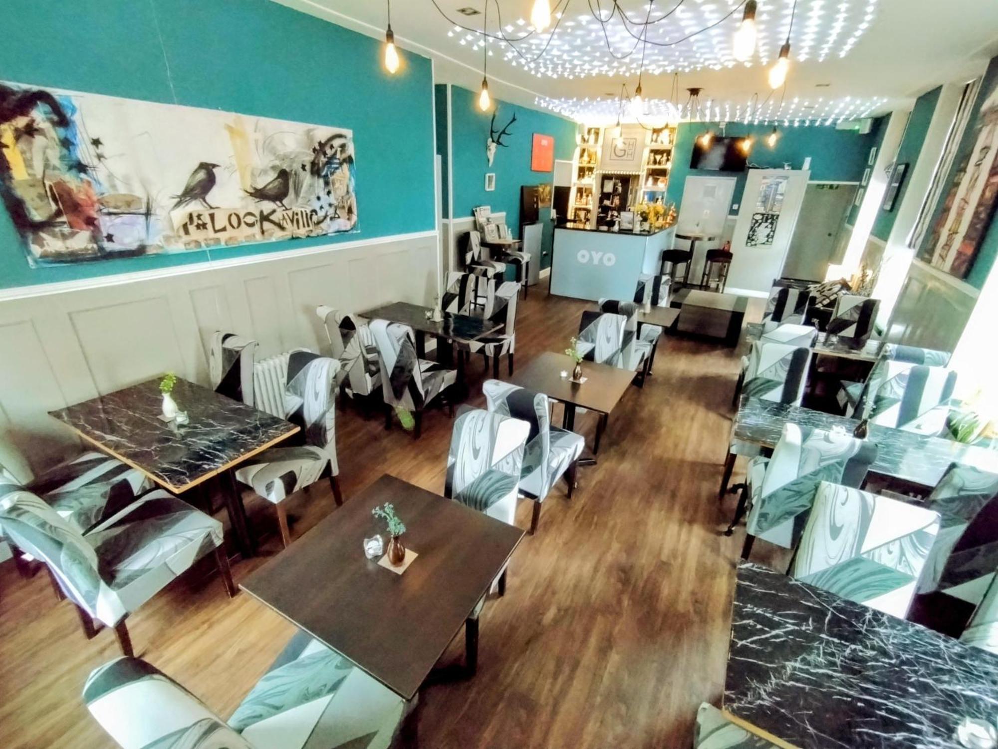 Oyo Gin House Hotel Greenock Bagian luar foto