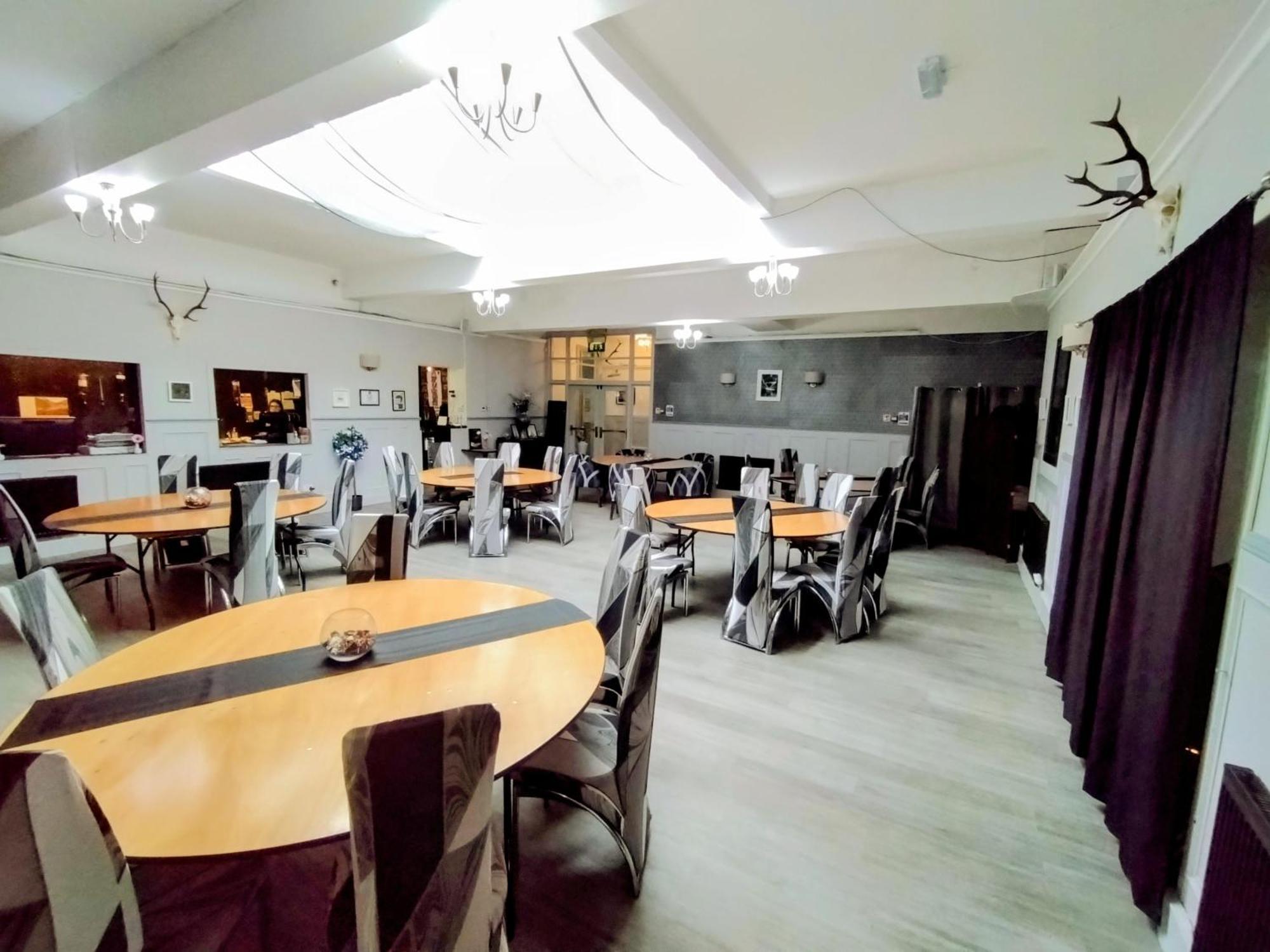 Oyo Gin House Hotel Greenock Bagian luar foto