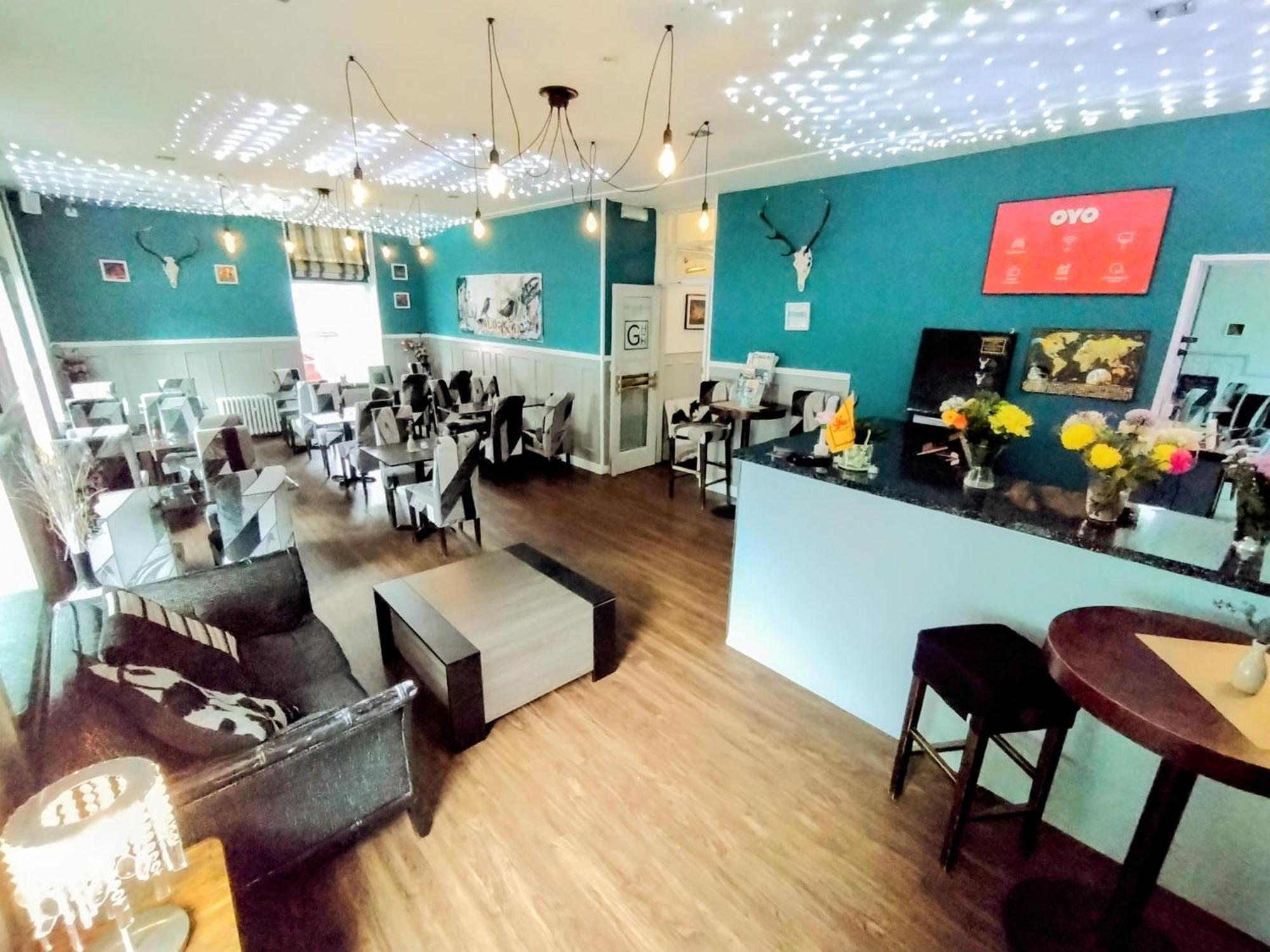 Oyo Gin House Hotel Greenock Bagian luar foto