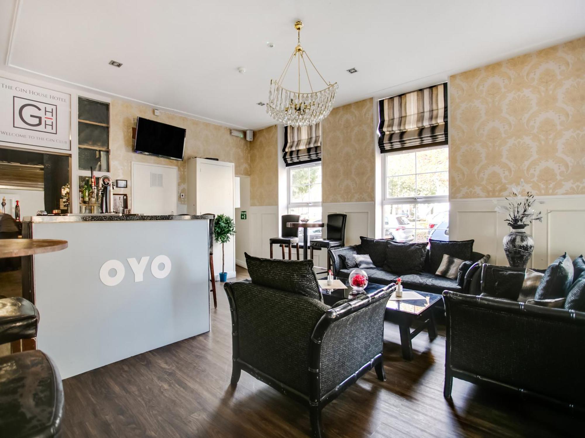 Oyo Gin House Hotel Greenock Bagian luar foto