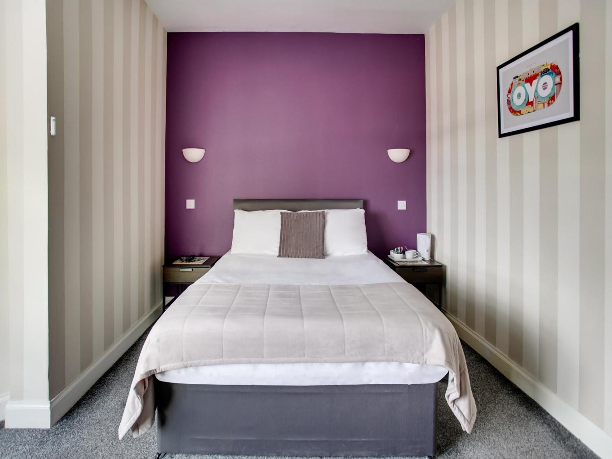 Oyo Gin House Hotel Greenock Bagian luar foto
